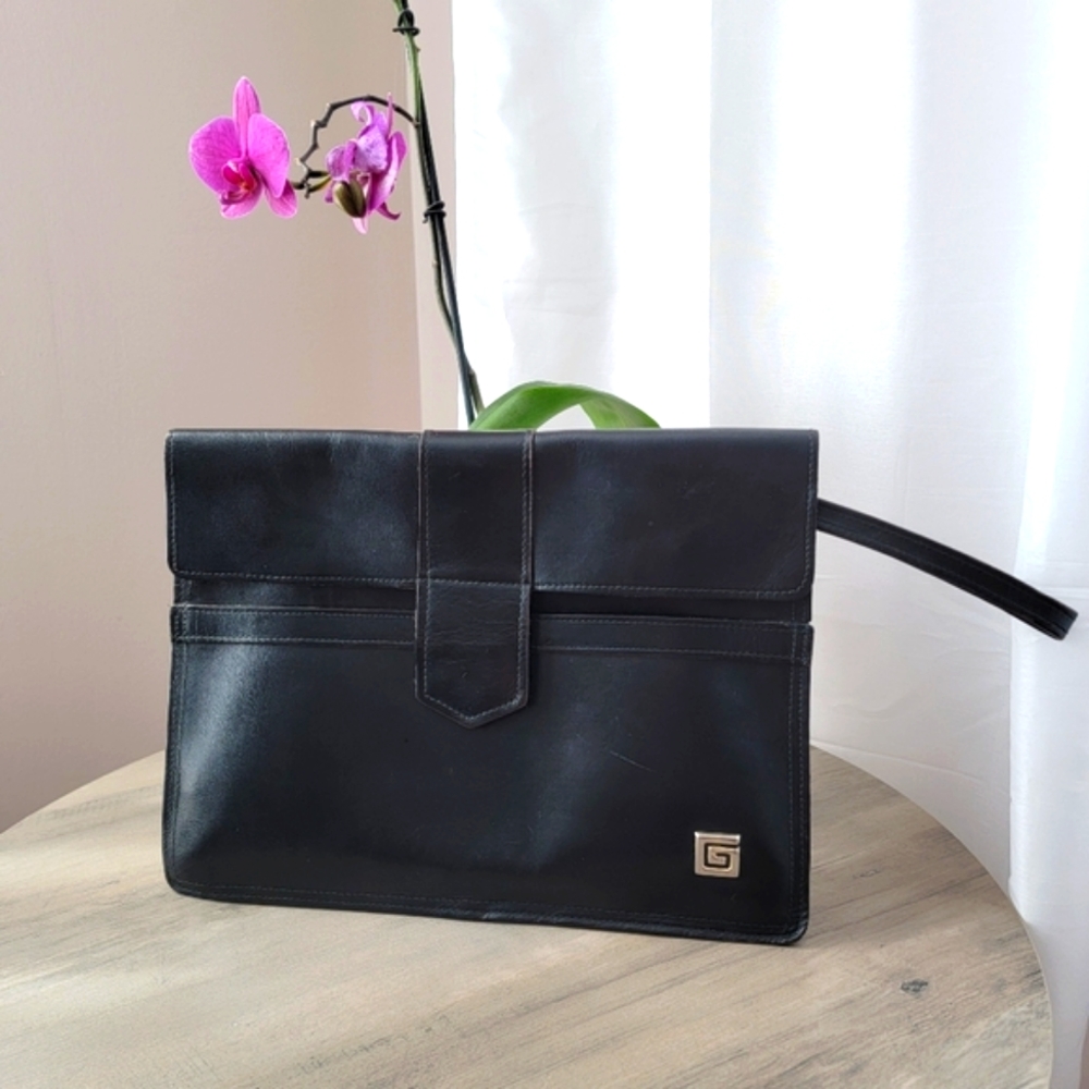Vintage Genuine Leather clutch/wrislet